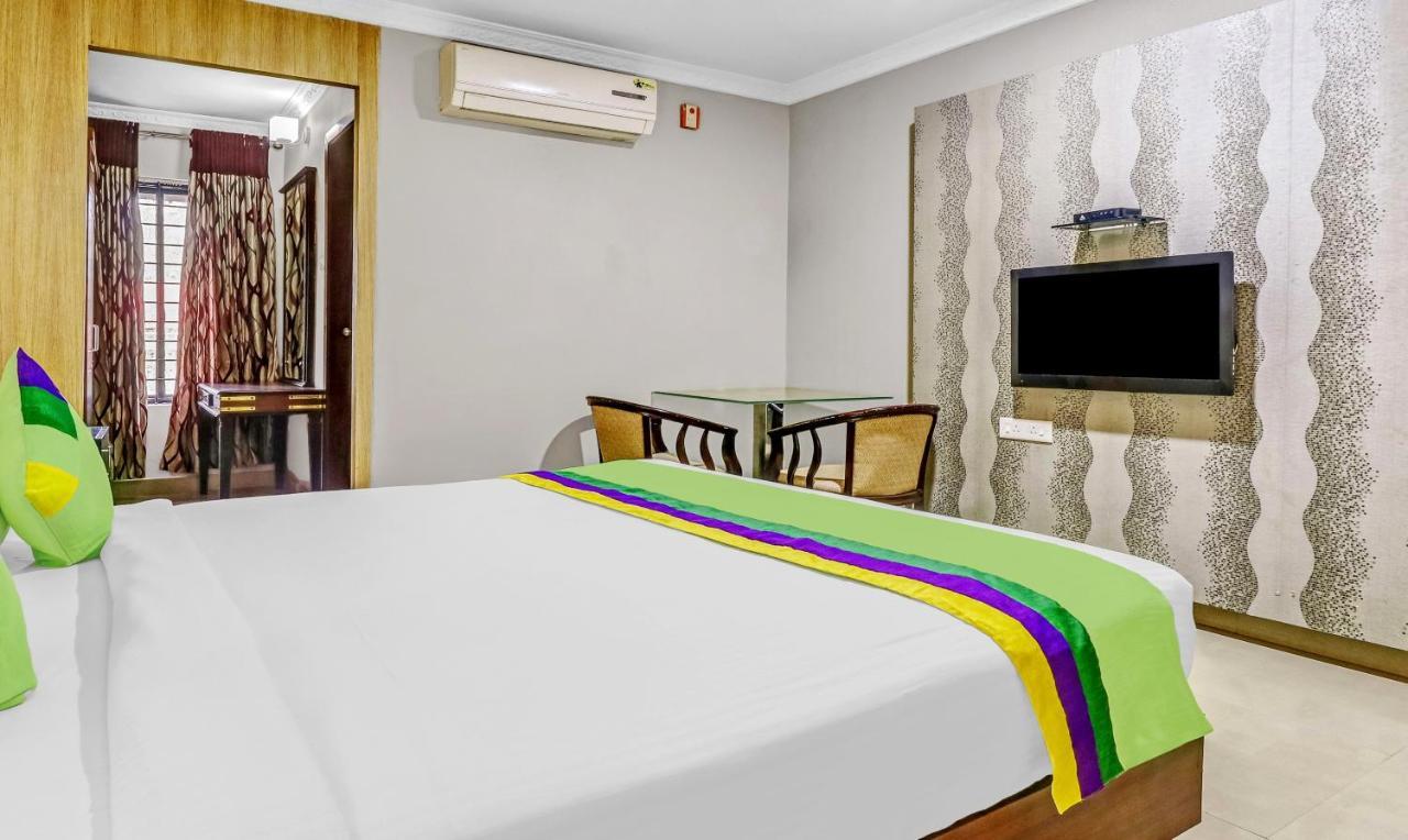Treebo Symphony Hotels And Resorts Angamally Kizhake Chālakudi Extérieur photo